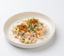 Оливье с курицей су-вид