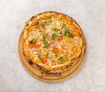 С копченой курицей и беконом