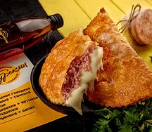 Чебурек с ветчиной и сыром