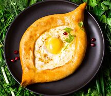 Хачапури по-аджарски