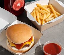 С классическим бургером с куриной котлетой 