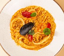 С морепродуктами в соусе том ям