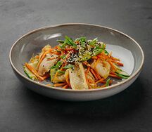 Салат с кальмаром
