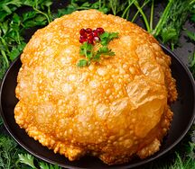 Чебурек с телятиной и сыром