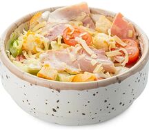 Салат Цезарь с беконом