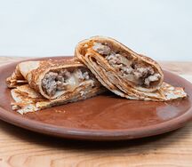 Блинчик фаршированный мясом
