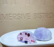 Моти со свежей голубикой и смородиной