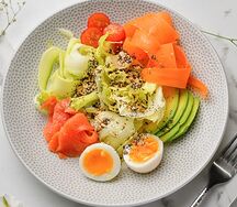 Завтрак боул с лососем