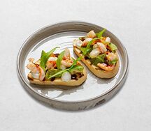 Брускетта с креветками