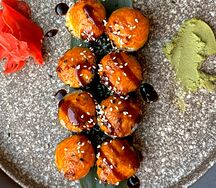 Запеченный ролл с курицей 