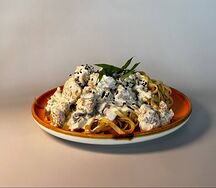 Вок Курочка в сырном соусе с овощами и рисом