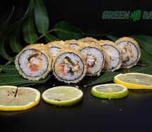 Жареный с угрем, тигровой креветкой и лососем