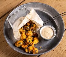 Семечки из мидии с фирменным соусом