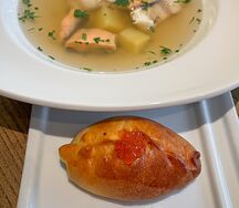 Уха с растегаем