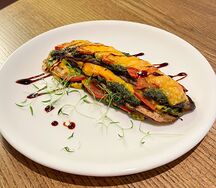 Баклажан с сыром и шпинатом