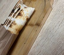 Люля-кебаб в лаваше из говядины с овощами