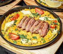 Паэлья с уткой и артишоками