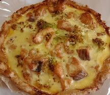 Киш с красной рыбой и брокколи