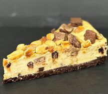 Чизкейк Карамельный с арахисом 