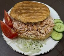 Шаурма в булке 