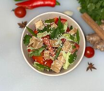 Овощной салат с сыром тофу