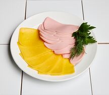 Сырно-колбасная нарезка 