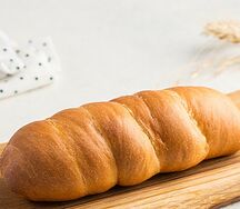 Булочка с сосиской