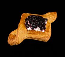 Даниш с черникой
