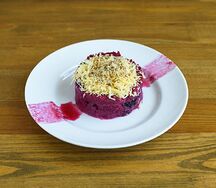 Салат Свекольный с черносливом и орехами