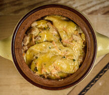 Вареники с картошкой и грибами в горшочке