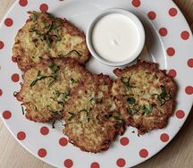 Драники картофельные с фирменным соусом