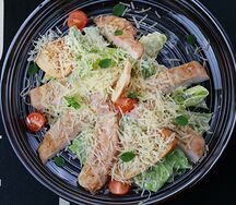 Салат Цезарь с курицей