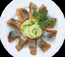 Сельдь с луком
