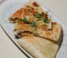 Кесадилья с курицей