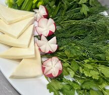 Брынза с зеленью