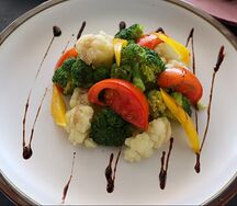Брокколи с овощами
