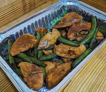 Куриное филе с овощами