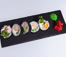 Ролл с копченной курицей
