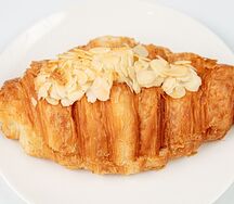 Круассан миндальный 