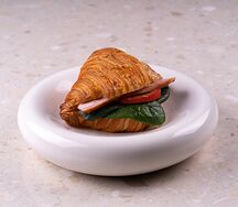 Круассан с индейкой