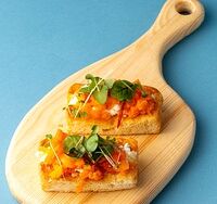 Мини бриошь с грибами Вешенка в сливочном соусе