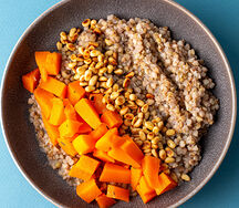 Каша из зеленой гречки на воде с тыквой