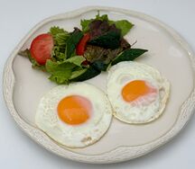 Классическая глазунья