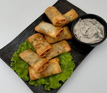 Спринг-роллы с курицей и грибами