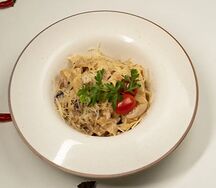 Феттуччине с курицей и грибами