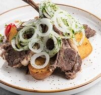 Антрекот из баранины с картофелем