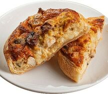 Киш с курицей и грибами