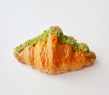 Круассан с фисташковым кремом