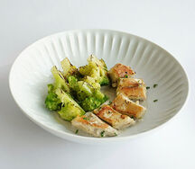 Куриная грудка с брокколи