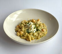 Ньокки с креветками и кукурузным кремом